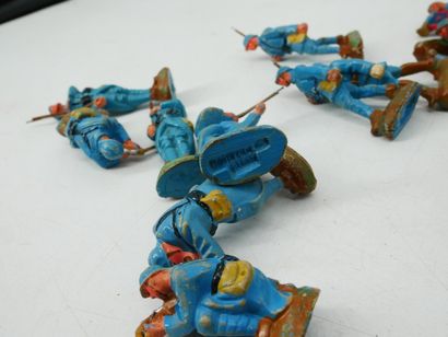 RESISTEX (France) :
Set of 26 painted composition...