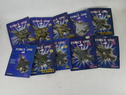 ERTL (USA) : 
Important lot de 45 avions...