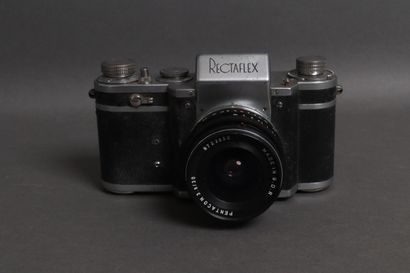 RECTAFLEX
Camera n°29065, obj. Pentacon 3.5/30
One...