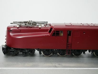 KMT (Japan):
Pennsylvania GG-1
Metal locomotive.
Electric...