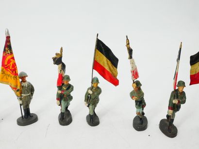ELASTOLIN (Germany):
Set of 9 figures in...
