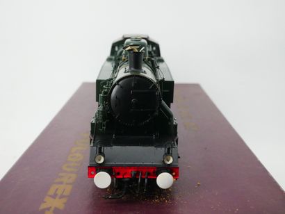 FULGUREX :
PLM 242 AT
Metal locomotive.
Electric...