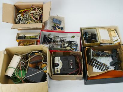 Lot including traffic signs, painted metal...