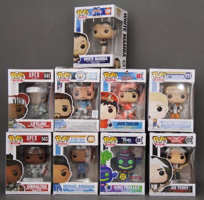 *FUNKO POP! 
9 various figures :
- Space...