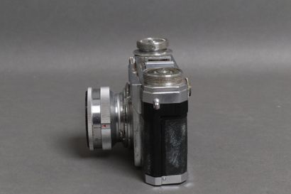ZEISS IKON
- Camera model Contaflex, shutter...