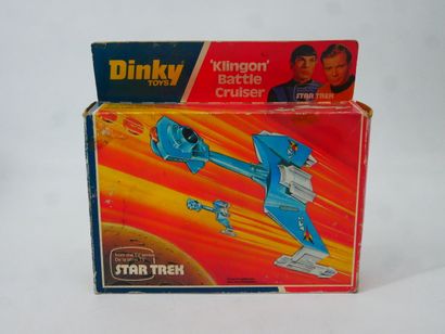 STAR TREK : 
Lot including: 
- STAR TREK...
