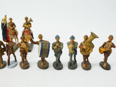 ELASTOLIN (Germany):
Set of 16 painted composition...