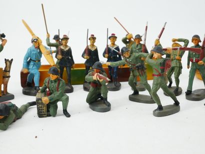 ELASTOLIN (Germany):
Set of 16 painted composition...
