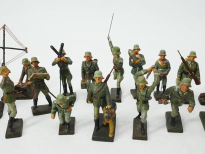 LINEOL (Germany):
Set of 23 figures in painted...