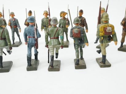 LINEOL (Germany) :
Ensemble de 21 figurines...