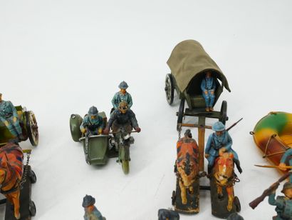 LINEOL (Germany):
Set of figures in painted...