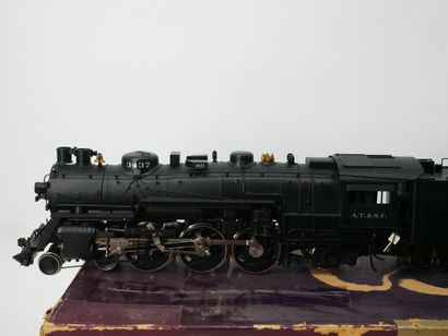 KTM (Japan) :
AT SF 3437
Metal locomotive...