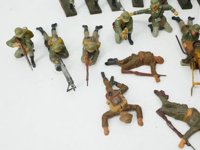 LINEOL (Germany):
Set of 30 figures in painted...