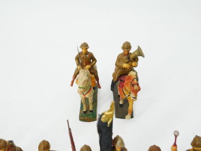 ELASTOLIN (Germany):
Set of 16 painted composition...