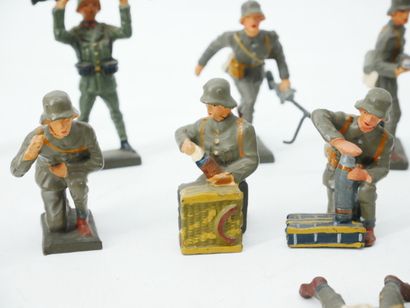 LINEOL (Germany) :
Ensemble de 19 figurines...