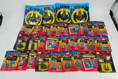 BATMAN, ERTL (USA) 
Lot of 26 painted metal...