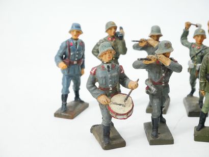 LINEOL (Germany) :
Ensemble de 15 figurines...
