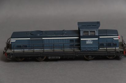 JOUEF (HO)
Two SNCF locomotives BB-12079,...