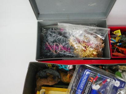 Set includes ELASTOLIN Germany composition...