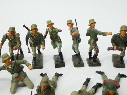LINEOL (Germany):
Set of 30 figures in painted...