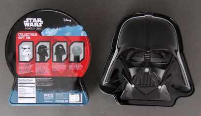 *PEZ - STAR WARS
Two metal boxes containing...