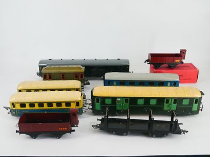 Lot including:
- Two Pullman JEP Unis France...