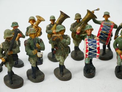 ELASTOLIN (Germany):
Set of 19 painted composition...