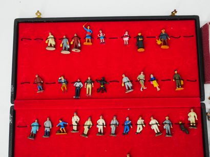 Set of painted lead figurines representing:...