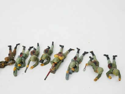 ELASTOLIN (Germany) :
Set of 15 figures in...
