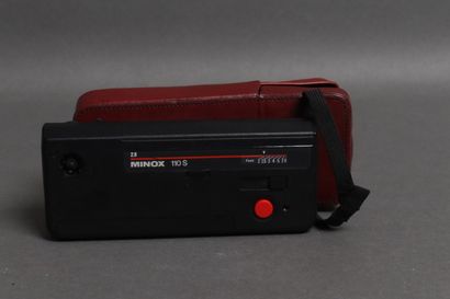 Lot :
- PENTACON
Pentina fm model camera...
