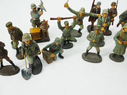 ELASTOLIN (Germany) : 
Set of 26 painted...