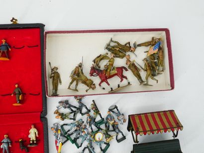 Set of painted lead figurines representing:...