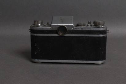 RECTAFLEX
Camera n°29065, obj. Pentacon 3.5/30
One...