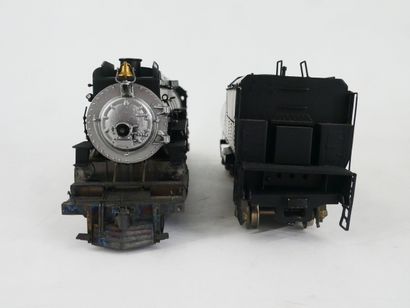 Southern Pacific 4-8-2
Locomotive and tender...
