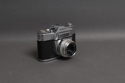VOIGTLANDER
- Bessamatic model camera, obj....