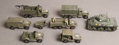 SOLIDO
Lot de véhicules militaires et divers...