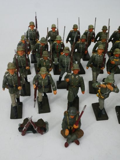 LINEOL Germany and ELASTOLIN Germany:
Lot...