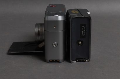 CONTAX
- Camera model T, obj. Carl Zeiss...