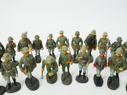 ELASTOLIN (Germany) :
Set of 28 figures in...
