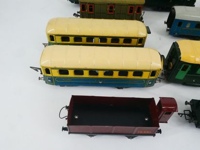Lot including:
- Two Pullman JEP Unis France...