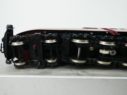 KMT (Japan):
Pennsylvania GG-1
Metal locomotive.
Electric...