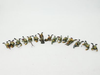 ELASTOLIN (Germany) :
Set of 15 figures in...