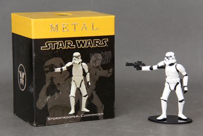 *ATTAKUS - STAR WARS
Stormtrooper metal sculpture...