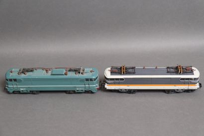 Set of 4 SNCF HO railcars: BB-9281, BB-25110,...