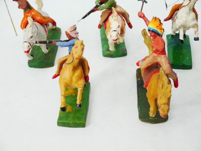 TIPPLE-TOPPLE (Austria):
Set of 6 figures...