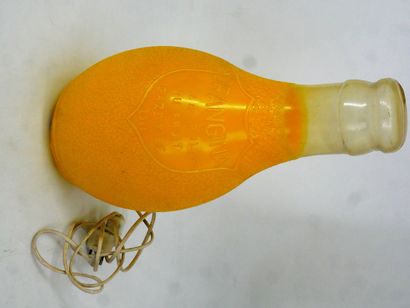 Lot including:
- 1 bottle-shaped lamp by...