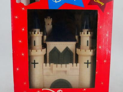 WALT DISNEY 
The Disney castle.
And 6 Disney...
