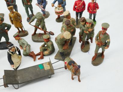 ELASTOLIN (Germany):
Set of 42 painted composition...