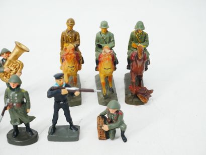 DURO (Austria) and others : 
Set of 12 figures...
