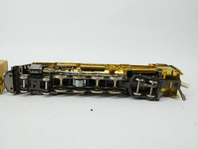 KTM (Japan):
Burlington 4-8-4
Metal locomotive...